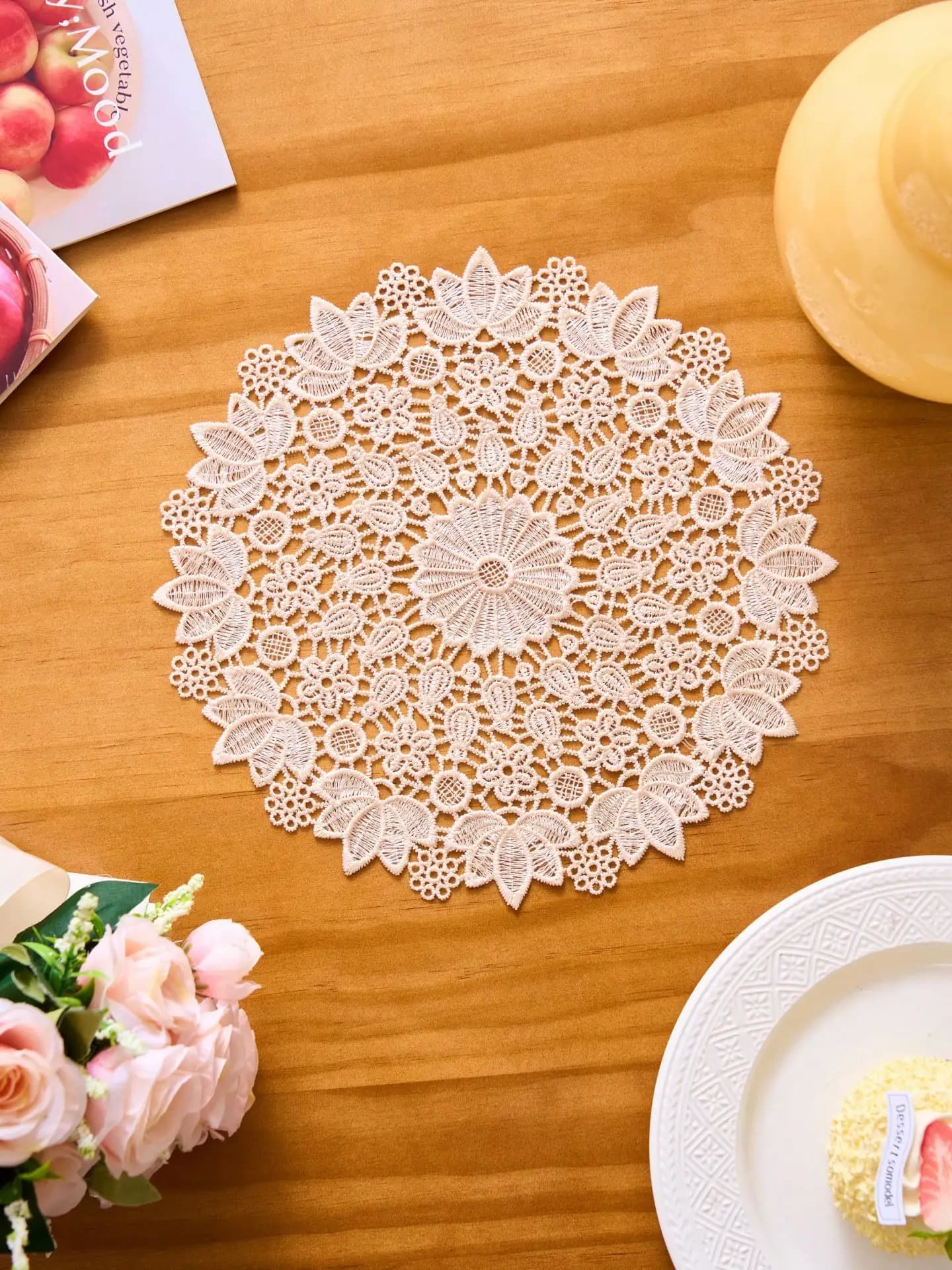 1/2/4/6pcs Ditsy Floral Embroidered Solid Color Round Placemats, Bohemian Style Kitchen Decor, Dining Table Mats, Coasters
