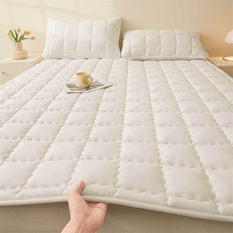 1pc Brushed Quilted Mattress Topper Single/Queen/King Non-Slip 매트리스 바닥용 Solid Color Skin-friendly Plain Mattress 토퍼 바닥용