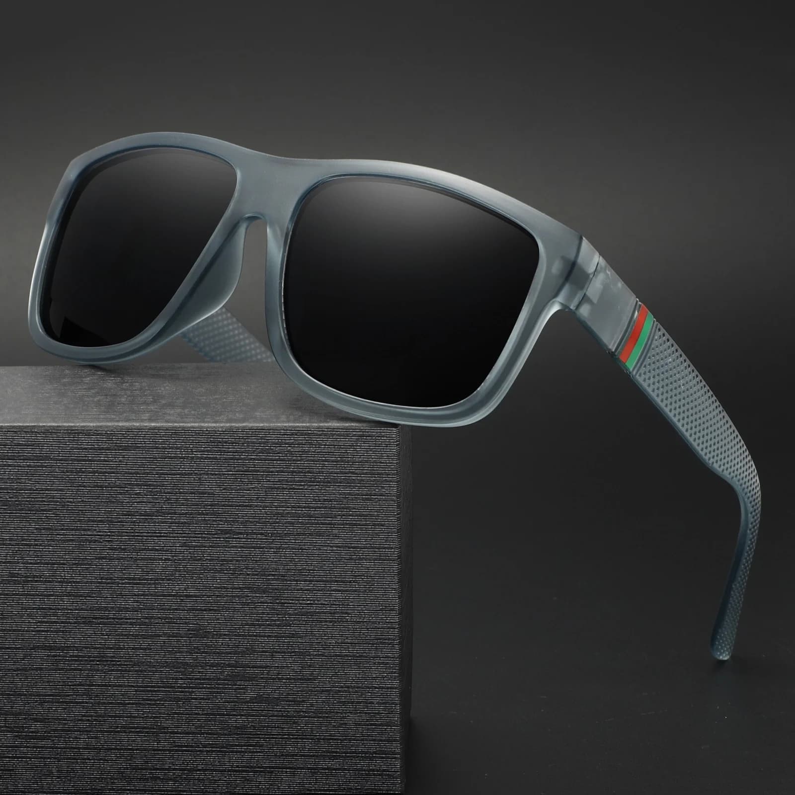 New UV400 Sunglasses Men Women Hiking Sun Glasses Outdoor Sport Fishing Eyewear Male Female Square Eyeglasses
