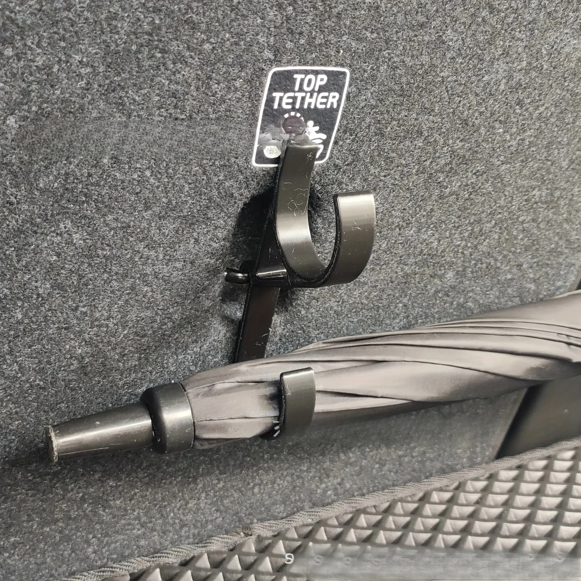 Two Car Umbrella Hooks - Trunk Hooks, Suitable for Sedans And Suvs with No-Drill Installation, Multifunctional Back Storage Rack