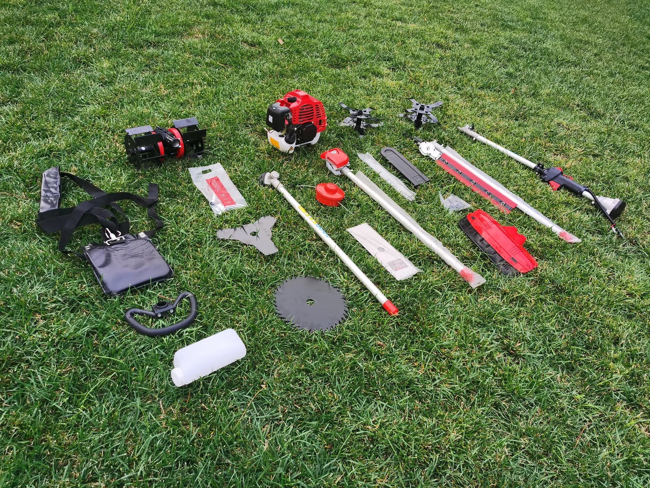 52cc Multi Function 5 in 1 Garden Tool - Brush Cutter, Grass Trimmer, Chainsaw,